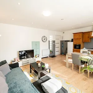 Aux Portes De Lyon Confort Emplacement Ideale Netflix Appartement